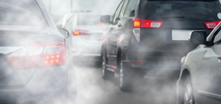 gestes pour moins polluer en voiture