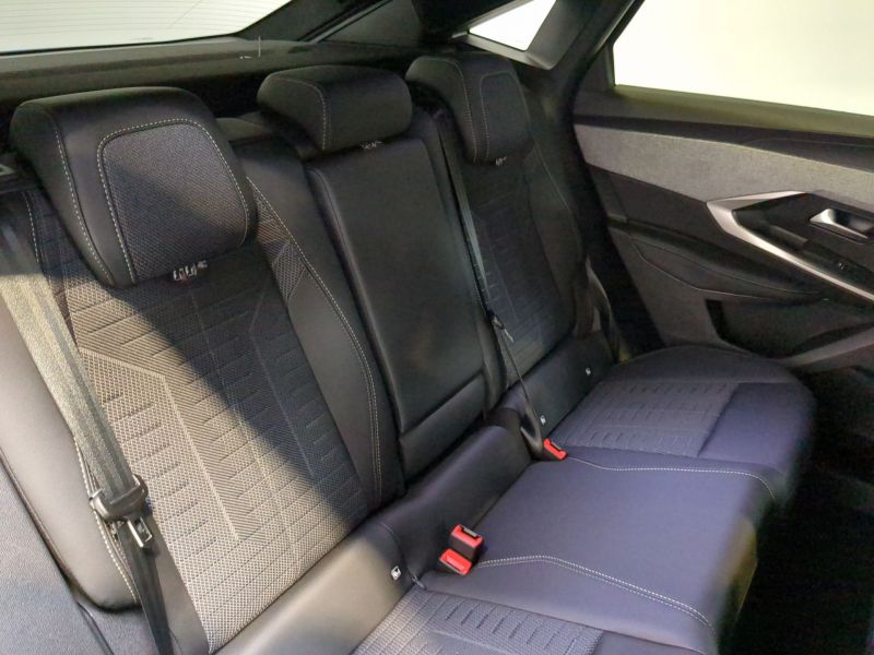 Peugeot Nouveau 3008 GT  Hybrid 136 e-DCS6 Neuve