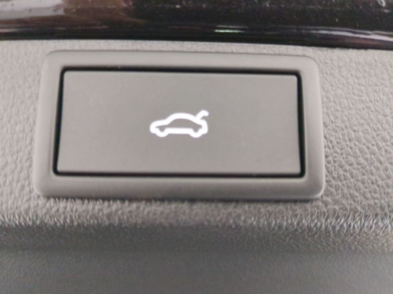 Skoda Octavia combi Selection   2.0 TDI 150 ch SCR DSG7 Neuve