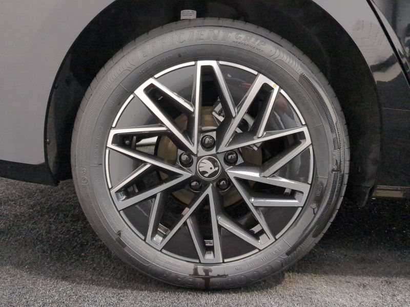 Skoda Octavia combi Selection   2.0 TDI 150 ch SCR DSG7 Neuve