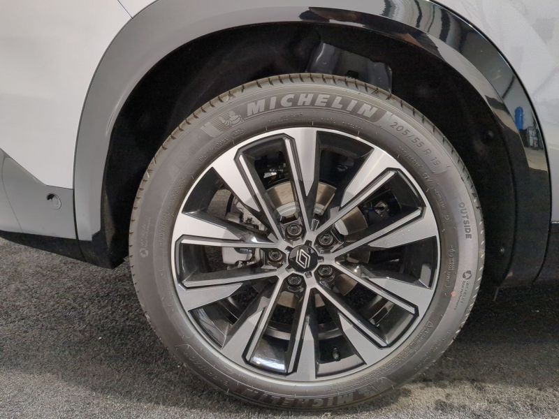 Renault Austral nouveau Techno full hybrid E-Tech 200 Neuve