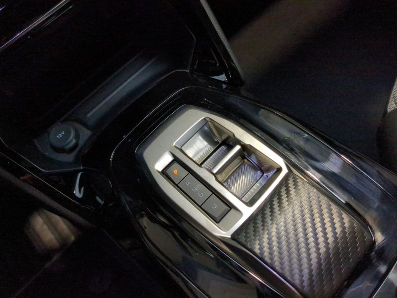 Peugeot 2008 Allure  Hybrid 145 e-DCS6 Neuve