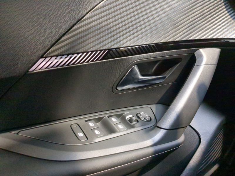 Peugeot 2008 Allure  Hybrid 145 e-DCS6 Neuve