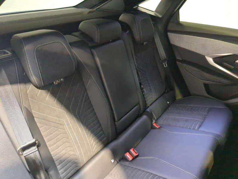 Peugeot 3008 GT  Hybrid 145 e-DCS6 Neuve