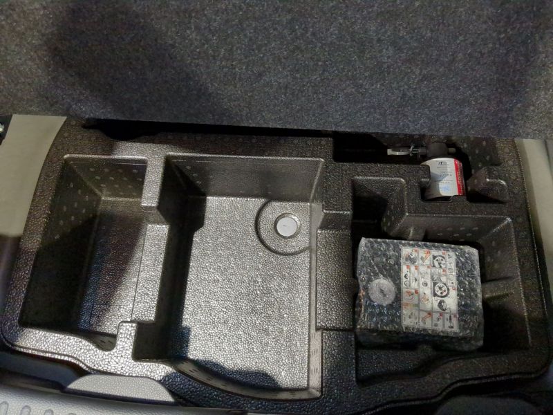 Toyota YARIS HYBRIDE Design   116h Neuve