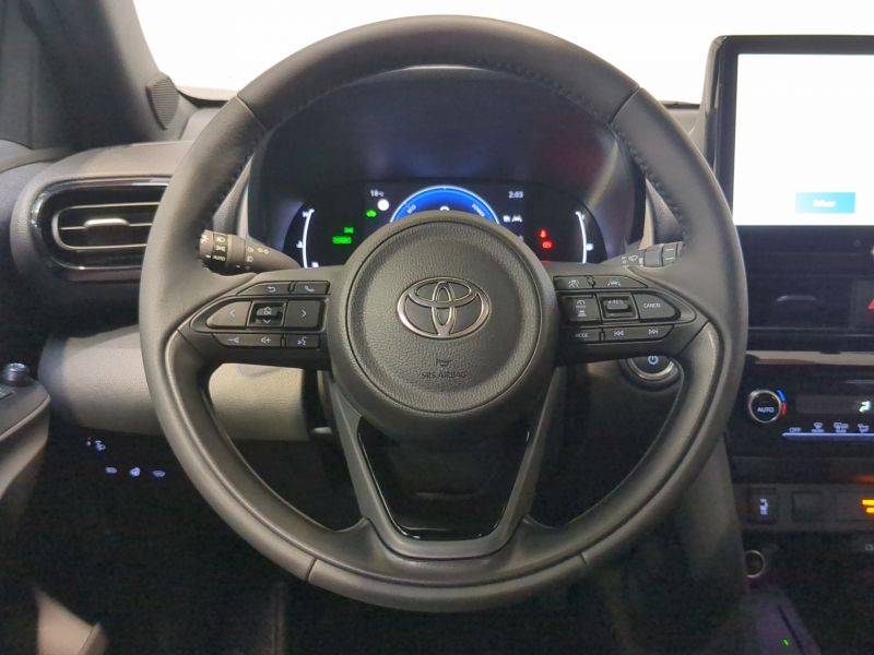 Toyota Yaris cross hybride Design    130h 2WD Neuve