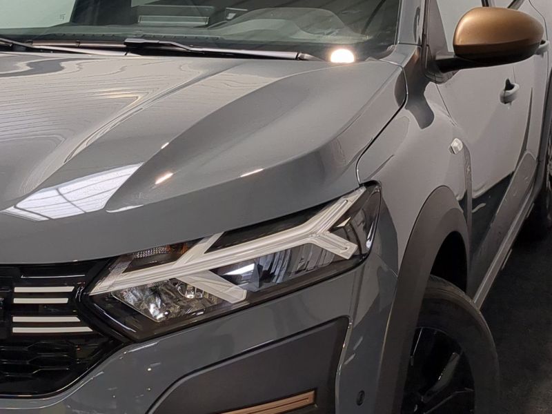 Dacia Jogger Extreme + ECO-G 100 7 places Neuve