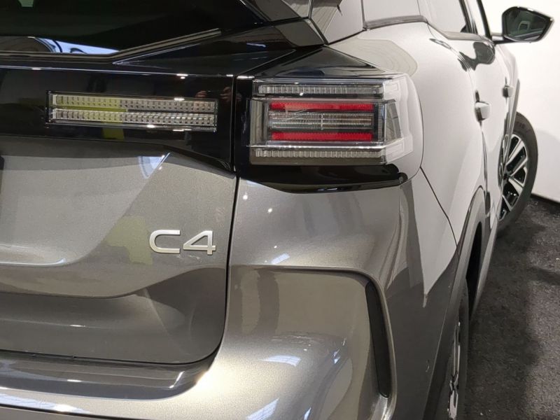 Citroën Nouvelle C4 Max  Hybride 145 e-DCS6 Neuve