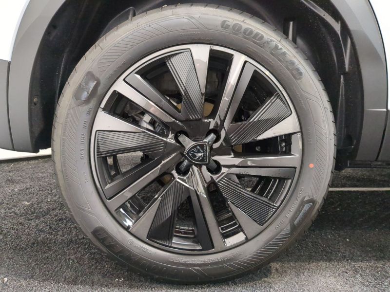 Peugeot 2008 GT  Hybrid 145 e-DCS6 Neuve