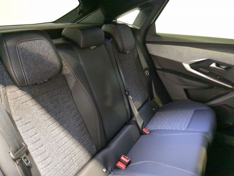 Peugeot 3008 Allure  Hybrid 145 e-DCS6 Neuve