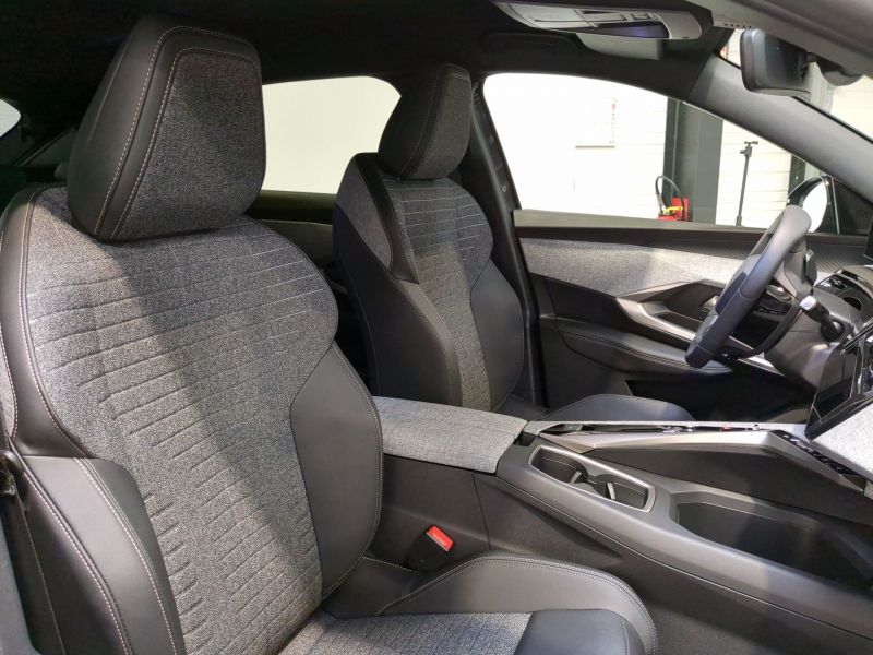 Peugeot 3008 Allure  Hybrid 145 e-DCS6 Neuve