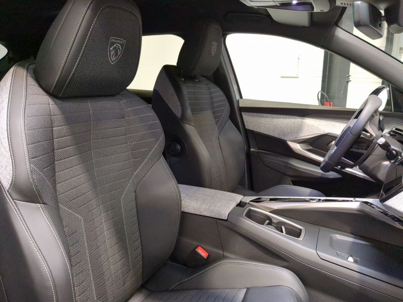 Peugeot 3008 GT  Hybrid 145 e-DCS6 Neuve