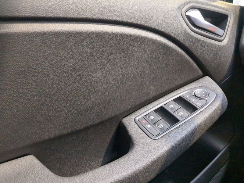 Renault Clio v Evolution dCi 100 Neuve