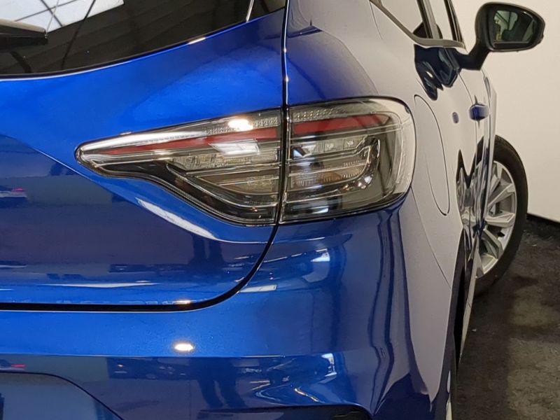 Renault Clio v Evolution dCi 100 Neuve