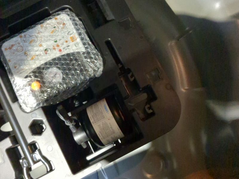 Renault Clio v Evolution dCi 100 Neuve