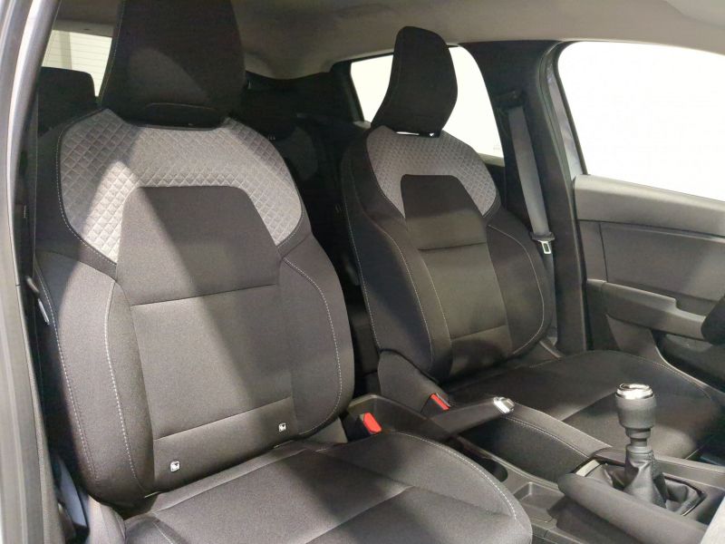 Renault Clio v Evolution dCi 100 Neuve