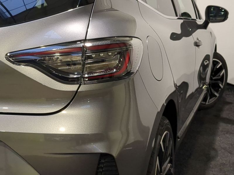 Renault Clio v Techno TCe 90 ch Neuve