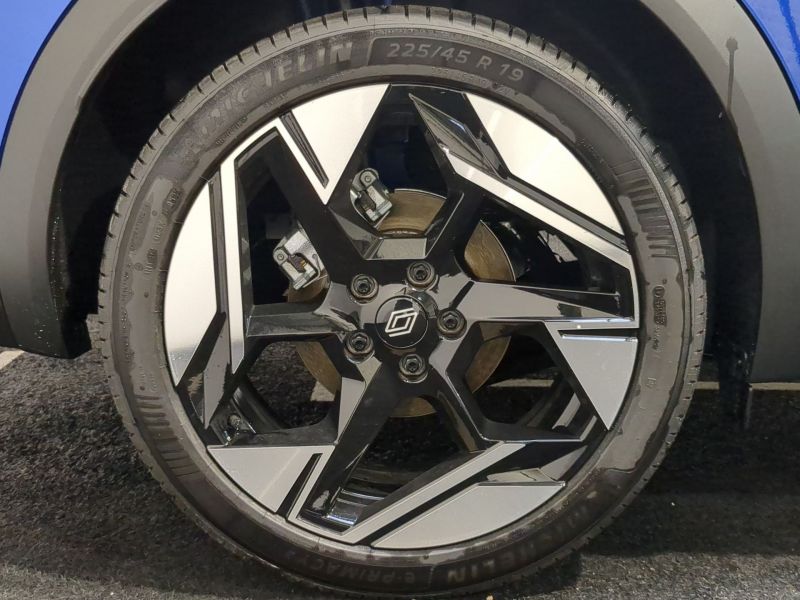 Renault Symbioz Iconic  E-Tech full hybrid 160 ch Neuve