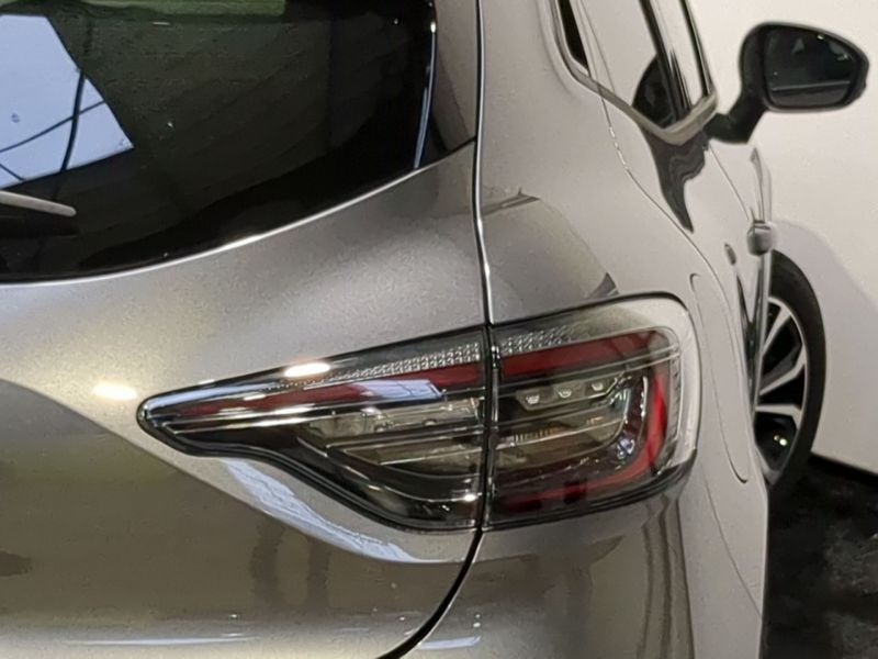 Renault Clio v Techno  TCe 90 X-Tronic Neuve