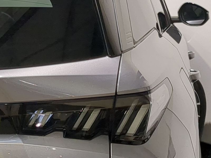 Peugeot 5008 Allure  Hybrid 145 e-DCS6 Neuve