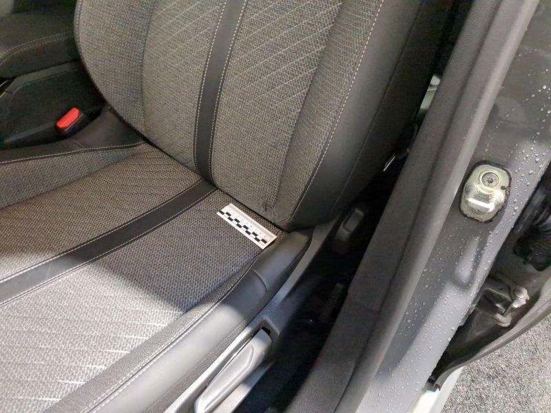 Peugeot 208 Allure Hybrid 100 e-DCS6 Occasion