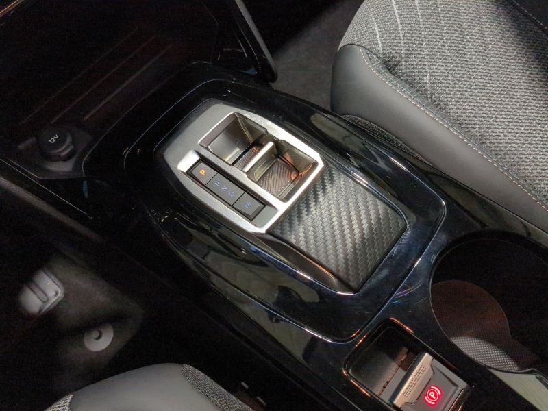 Peugeot 208 Allure Hybrid 100 e-DCS6 Occasion