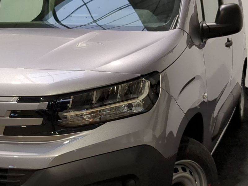 Peugeot Partner fourgon -   M DIESEL 100 CH MANUELLE Neuve