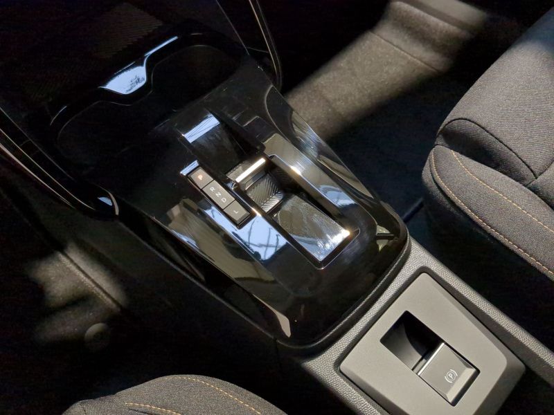 Citroën C3 AIRCROSS Plus   Hybride 145 e-DCS6 Neuve