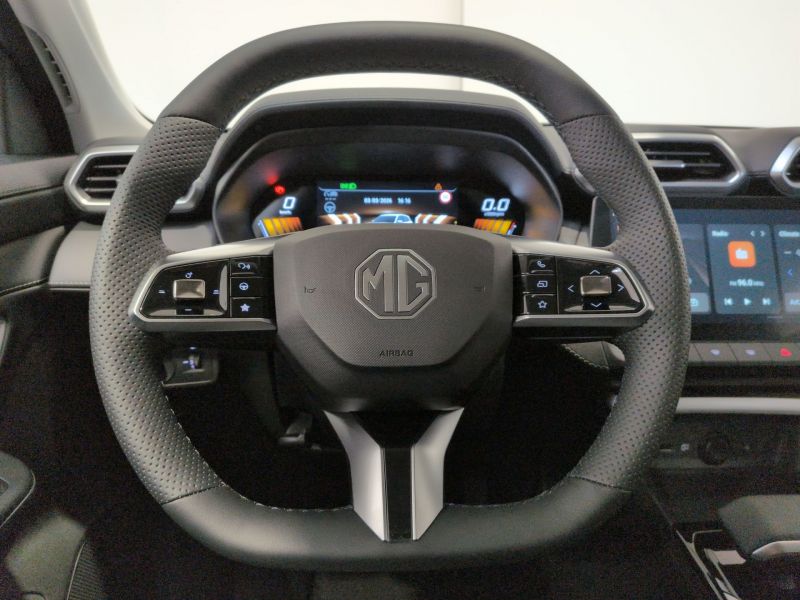 MG Zs Luxury  1.5 L Hybrid+ 197 ch Neuve