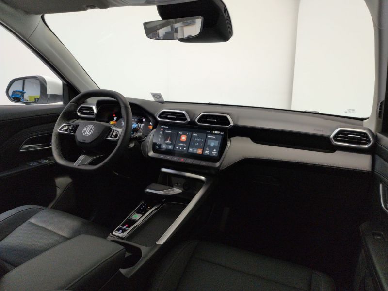 MG Zs Luxury  1.5 L Hybrid+ 197 ch Neuve